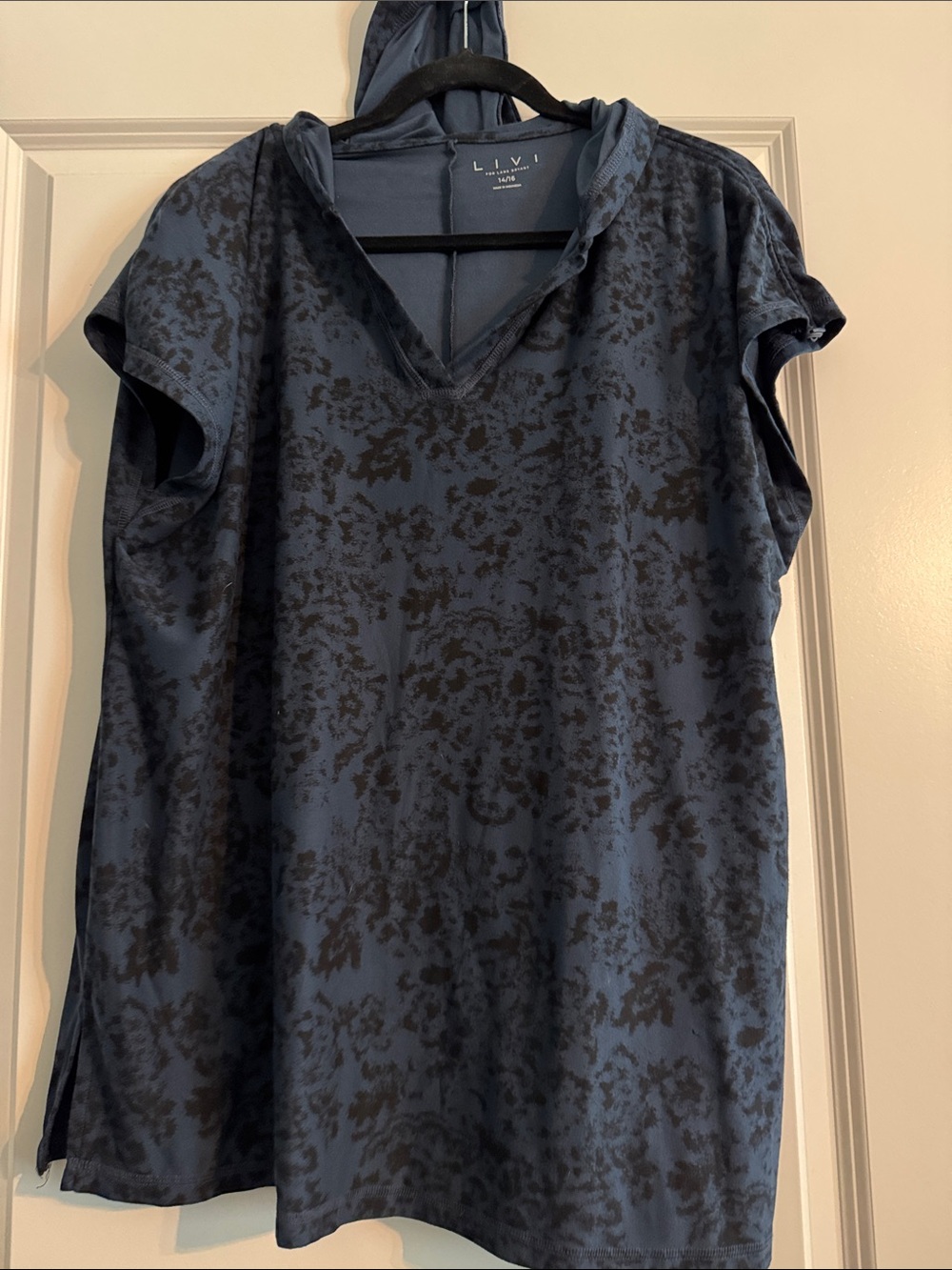 Lane Bryant Navy and Black V-Neck Hooded Short Sleeve Tunic
